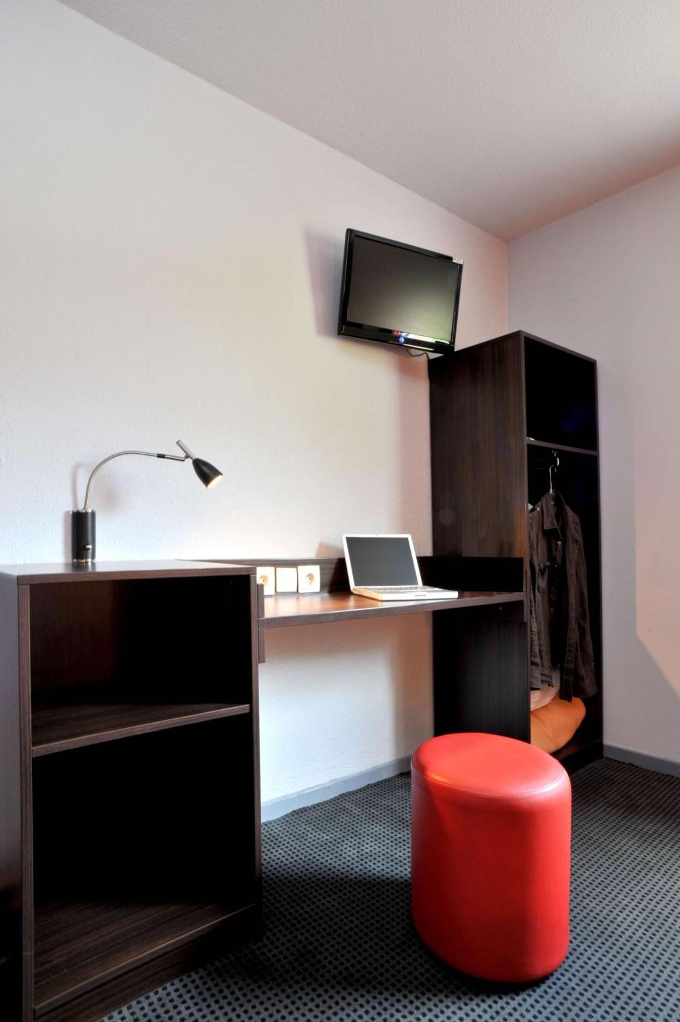Brit Hotel St-Quentin/Nord Fayet  Luaran gambar